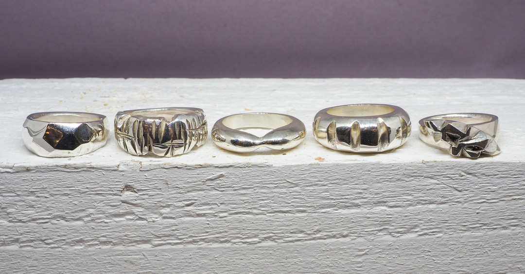 Silverworks - 5 Rings in a row b