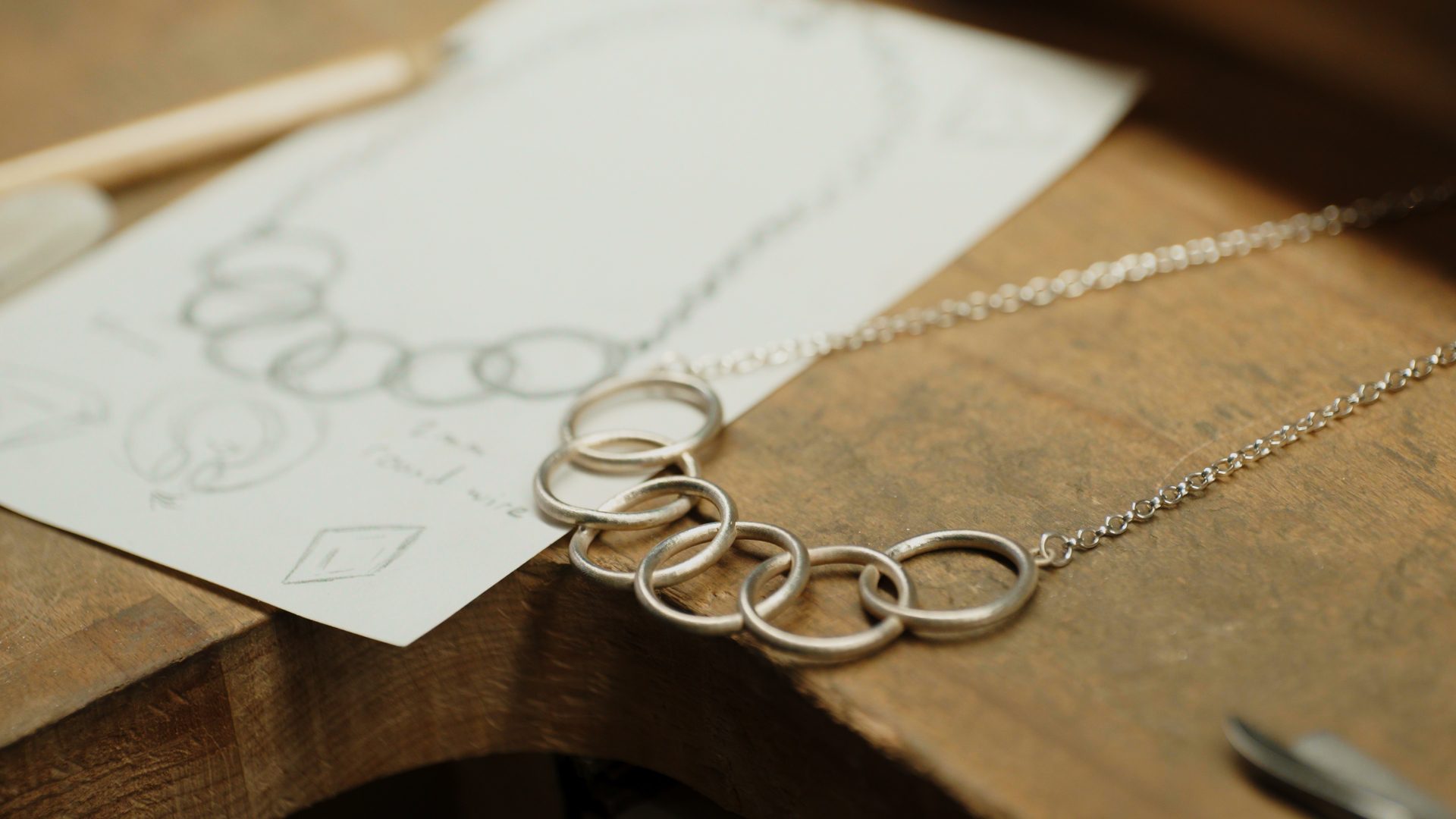 Design and Make 01 38 41 11