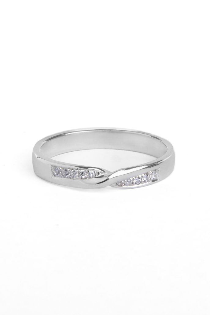 Copy of Copy of 3mm Knot Ring with Lab Natural Diamonds